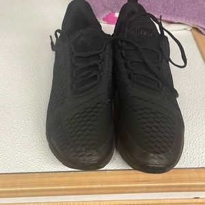 Black Nike huarache sneakers